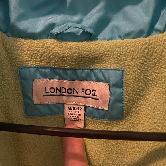 Girls preowned London Fog puff jacket/coat - Picture 3 of 3